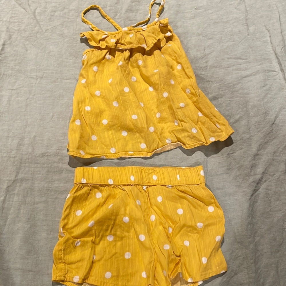 3T yellow polka dot two piece set